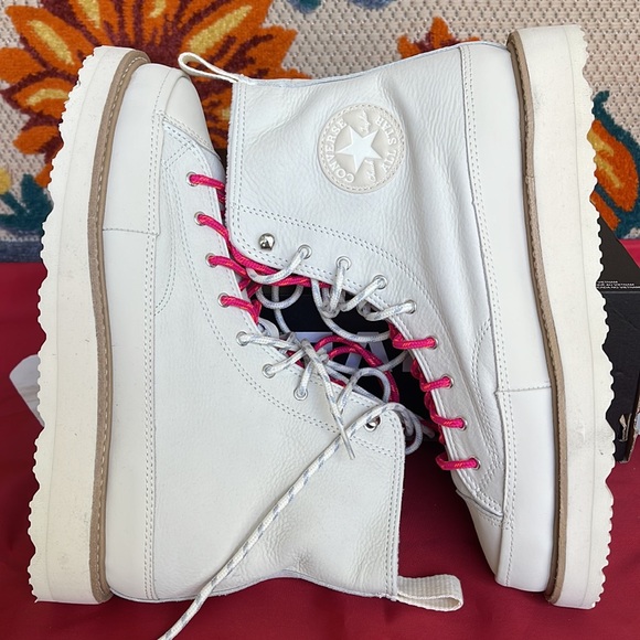Converse 173212C
CHUCK TAYLOR CRAFTED BOOT HI
EGRET/NATURAL IVORY/PRIME PNK
WMNS - Picture 12 of 16